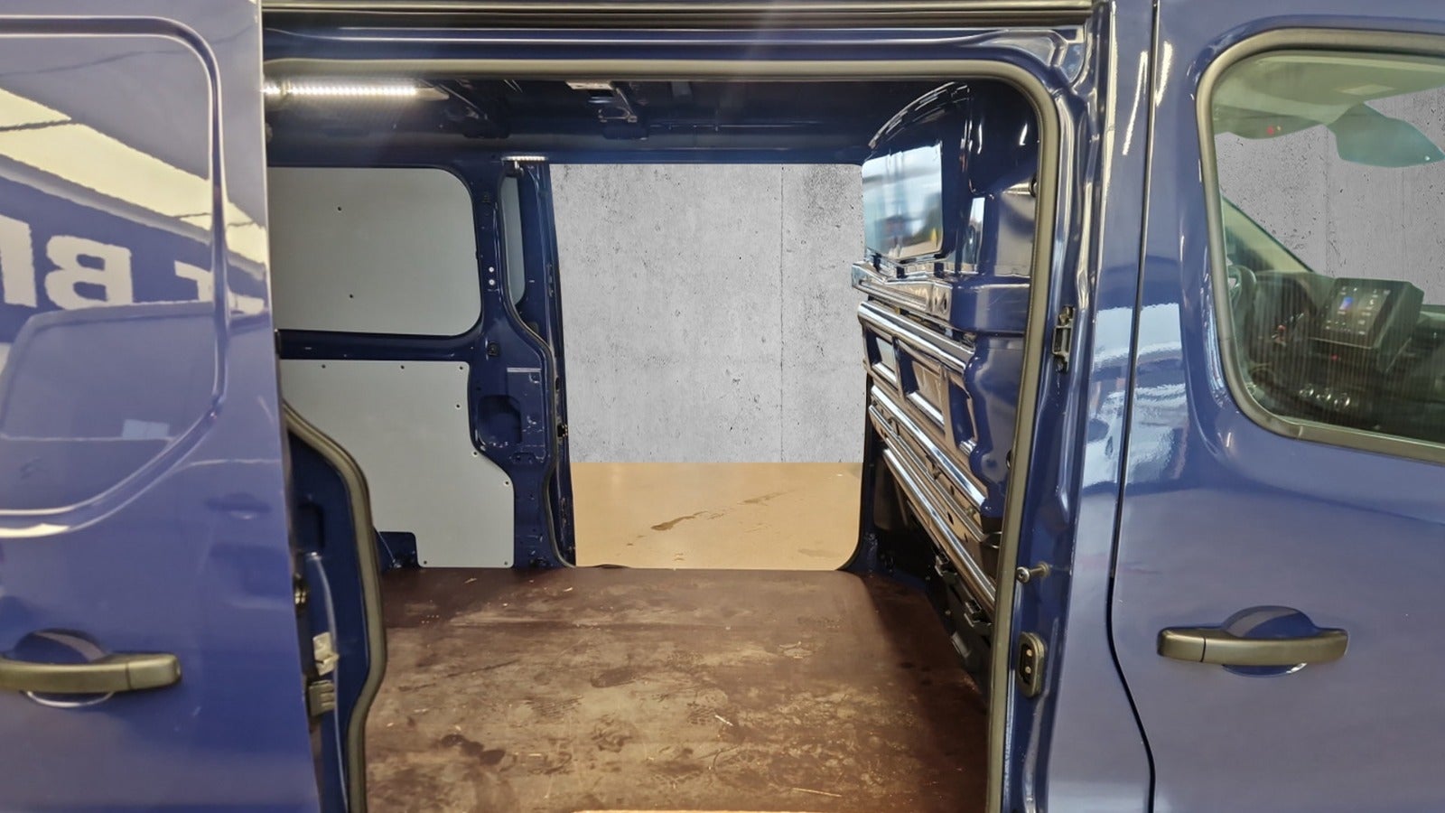 Billede af Renault Trafic 2,0 dCi 130 L2H1