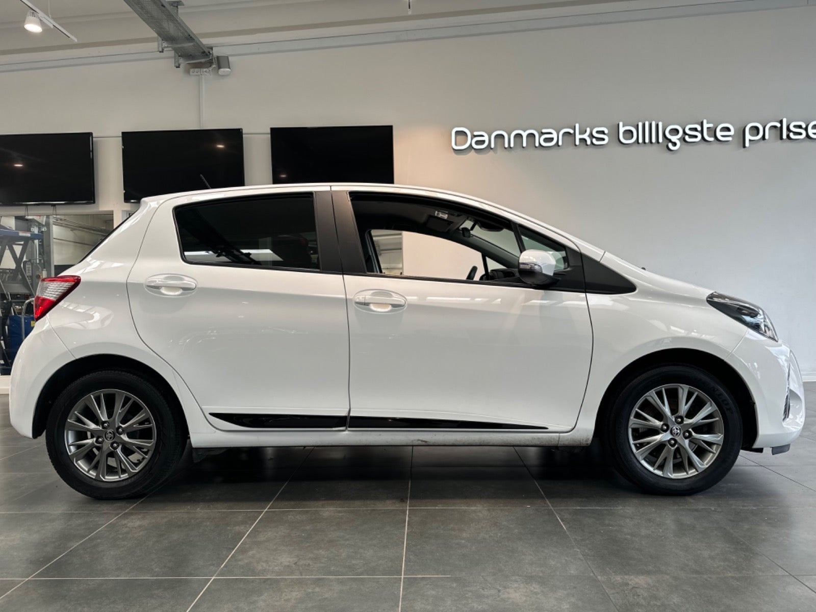 Toyota Yaris 2017