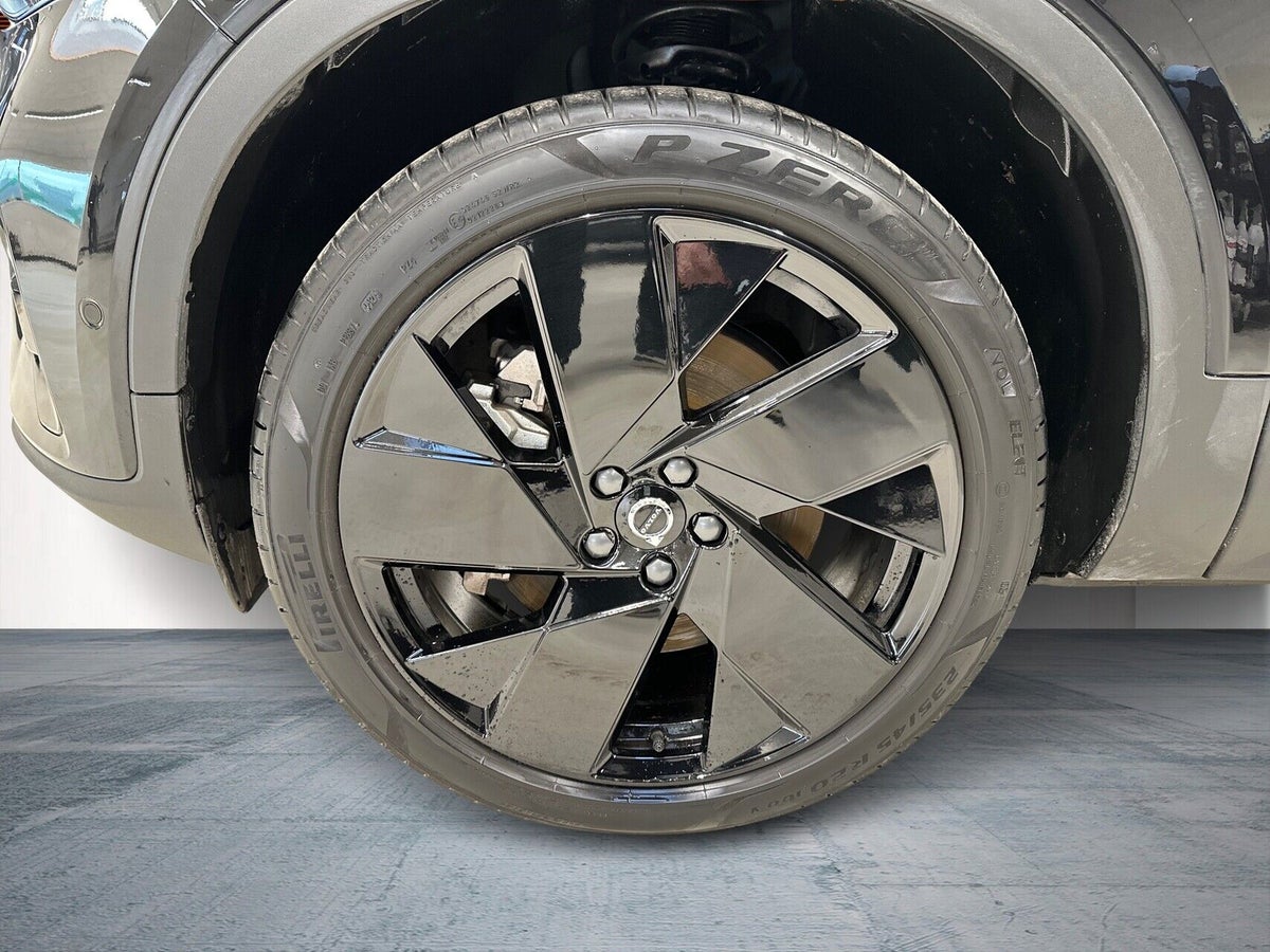 Volvo EX40 Extended Range Black Edition billede 9