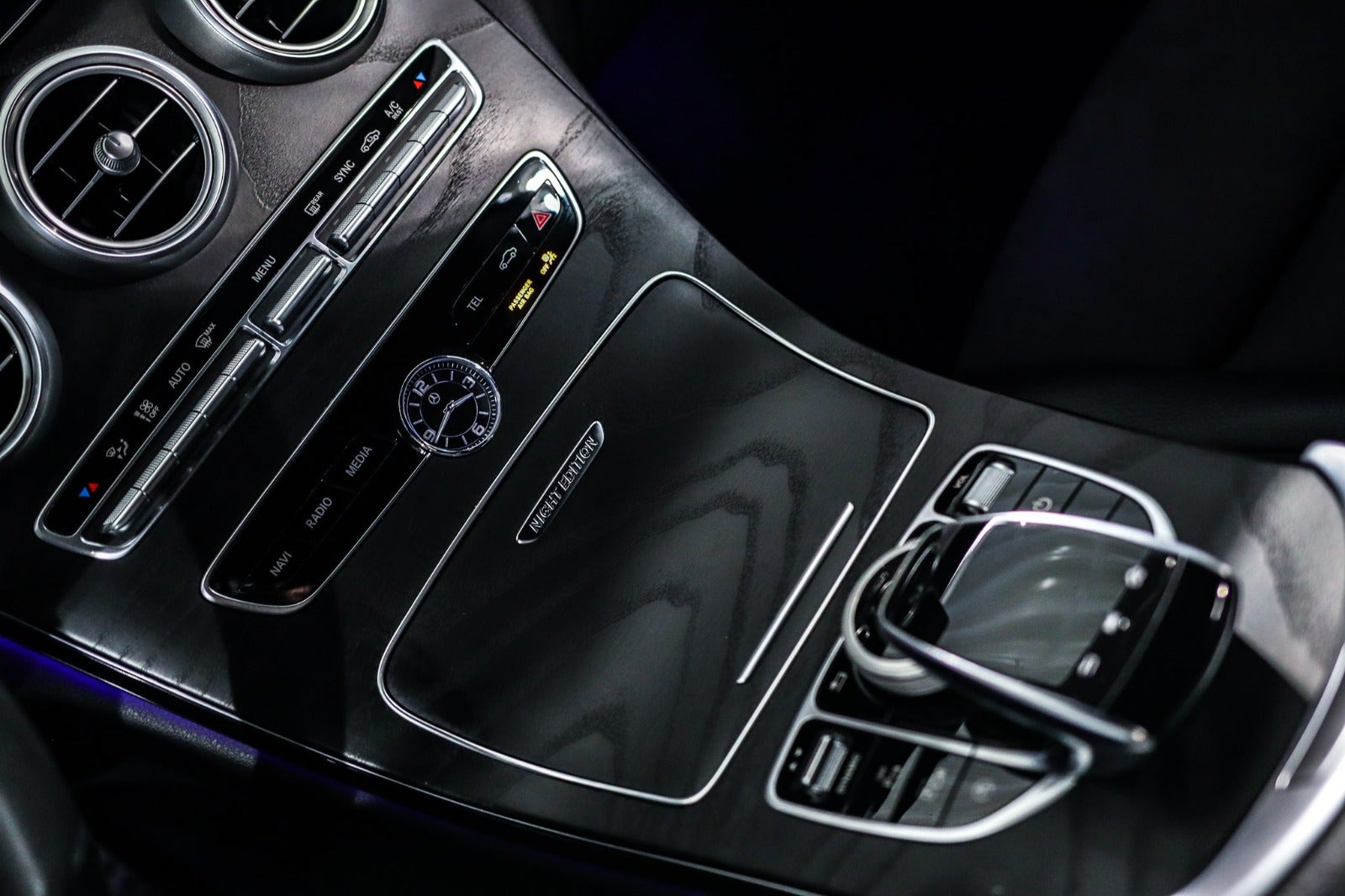 Billede af Mercedes C220 d 2,0 AMG Line Night Edition stc. aut.