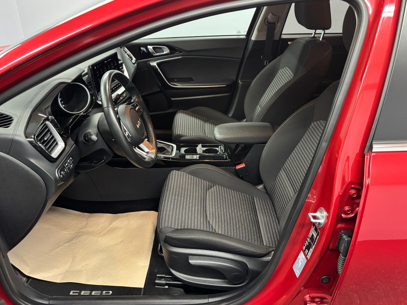 Billede af Kia Ceed 1,6 PHEV Prestige SW DCT