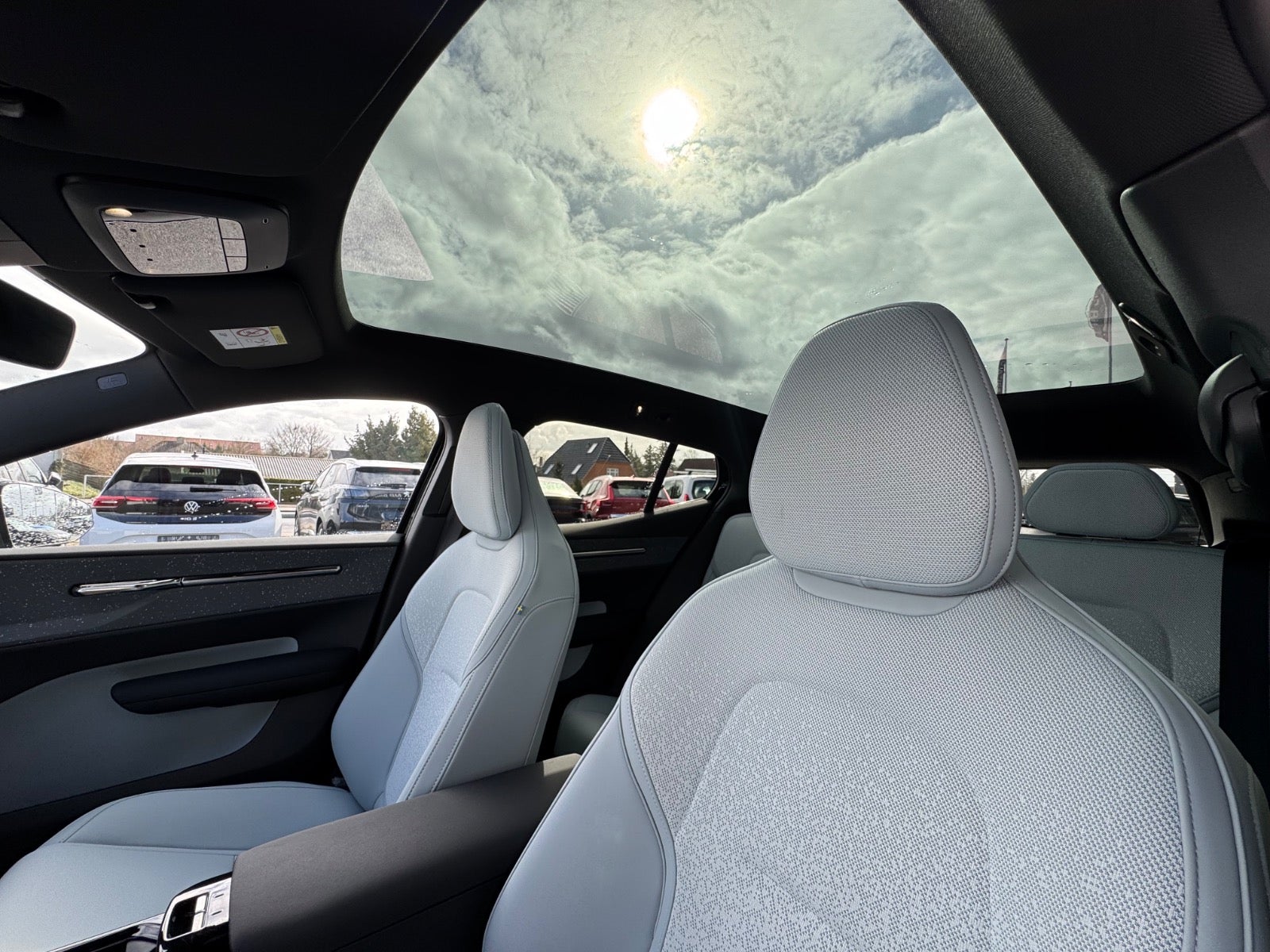 Billede af Volvo EX30  Extended Range Ultra