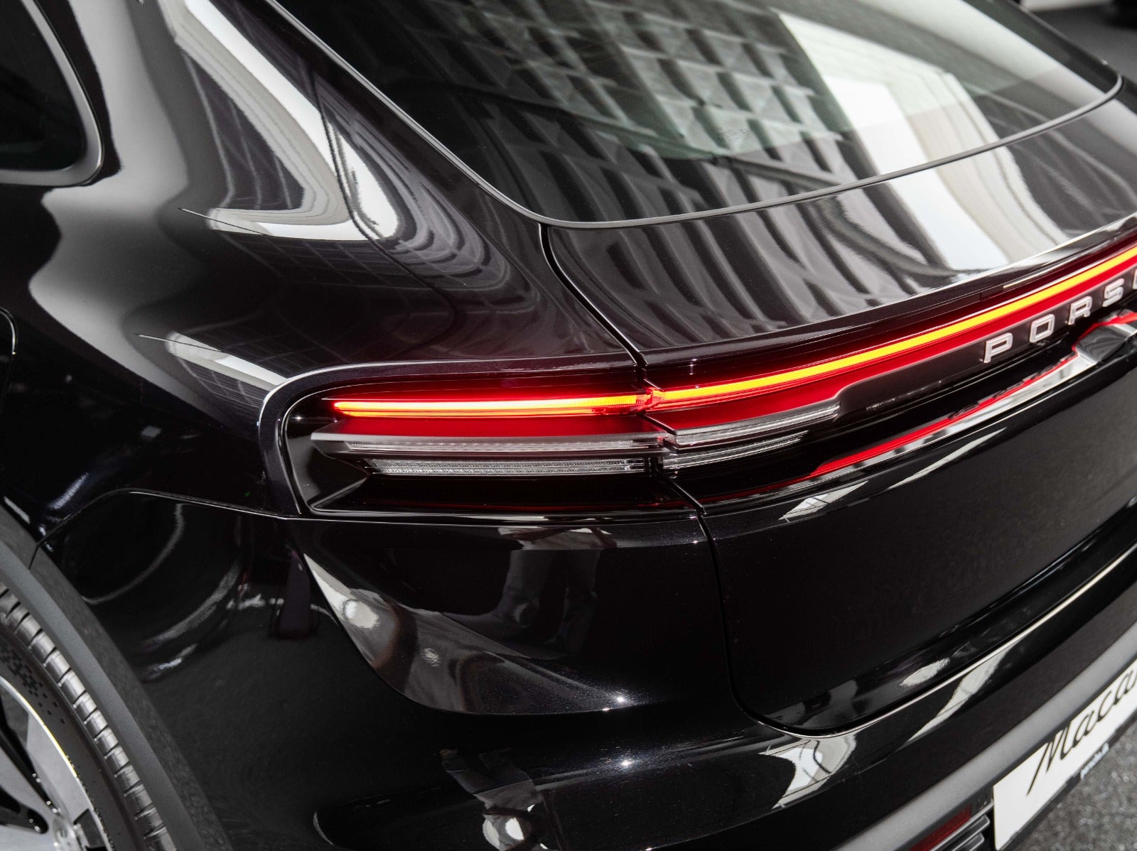 Gallery image 7 of 17