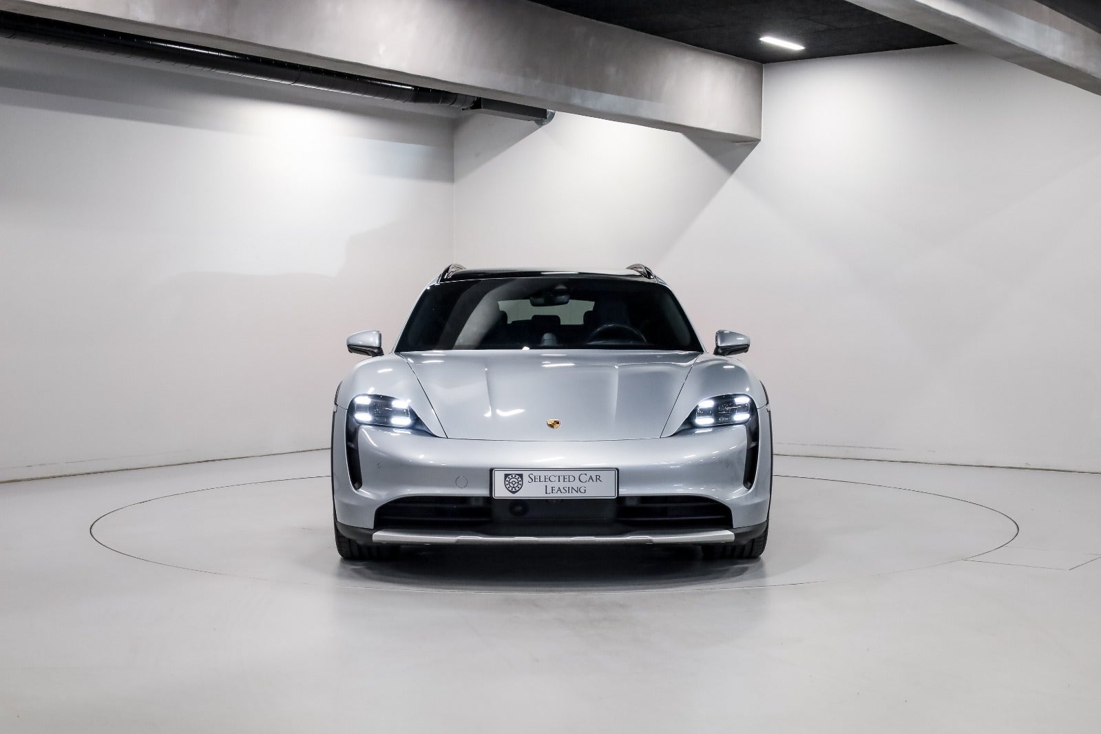 Porsche Taycan 4S Performance+ Cross Turismo