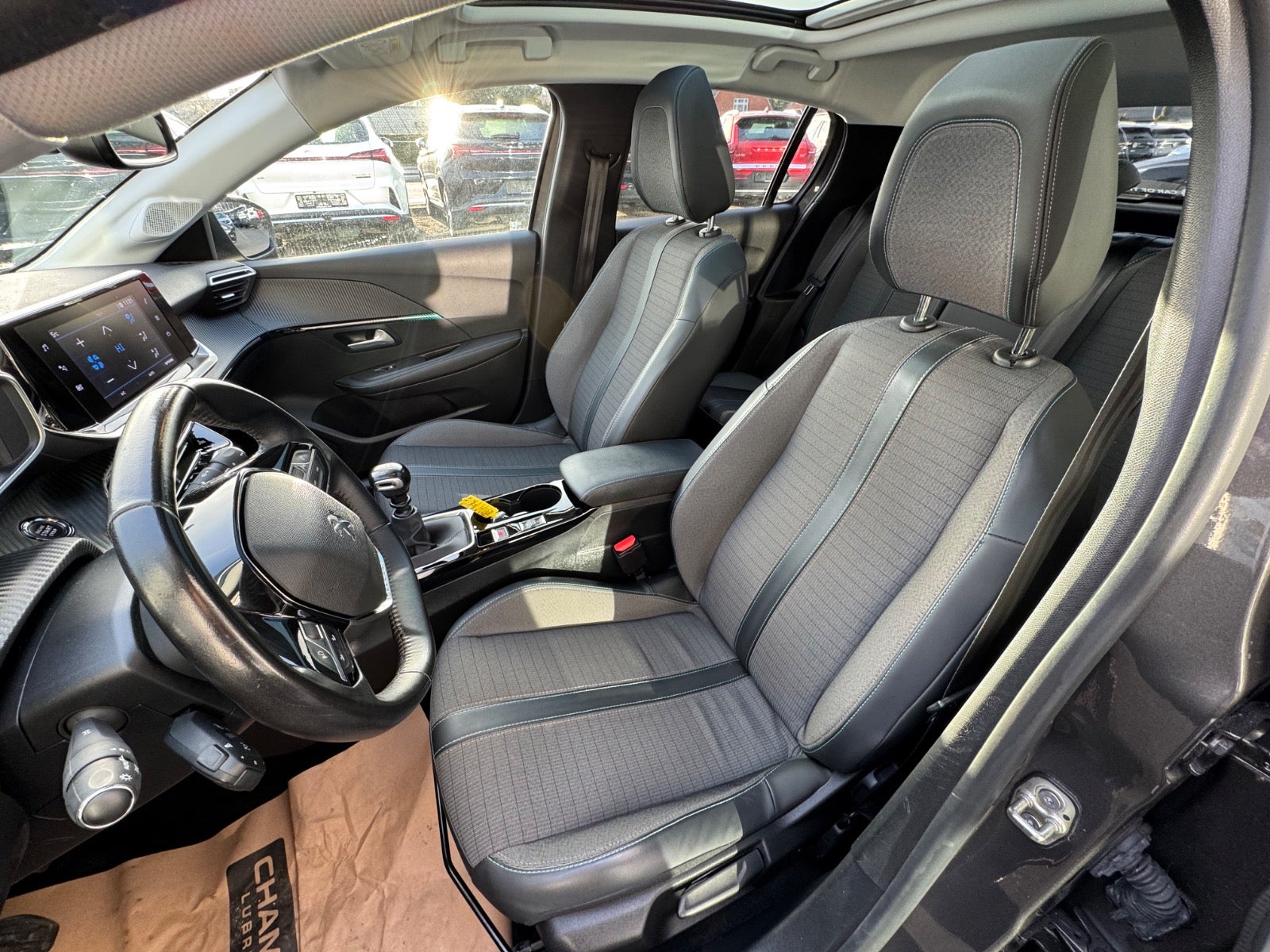 Billede af Peugeot 208 1,5 BlueHDi 100 Edition:210+