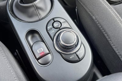 MINI Cooper SE Essential