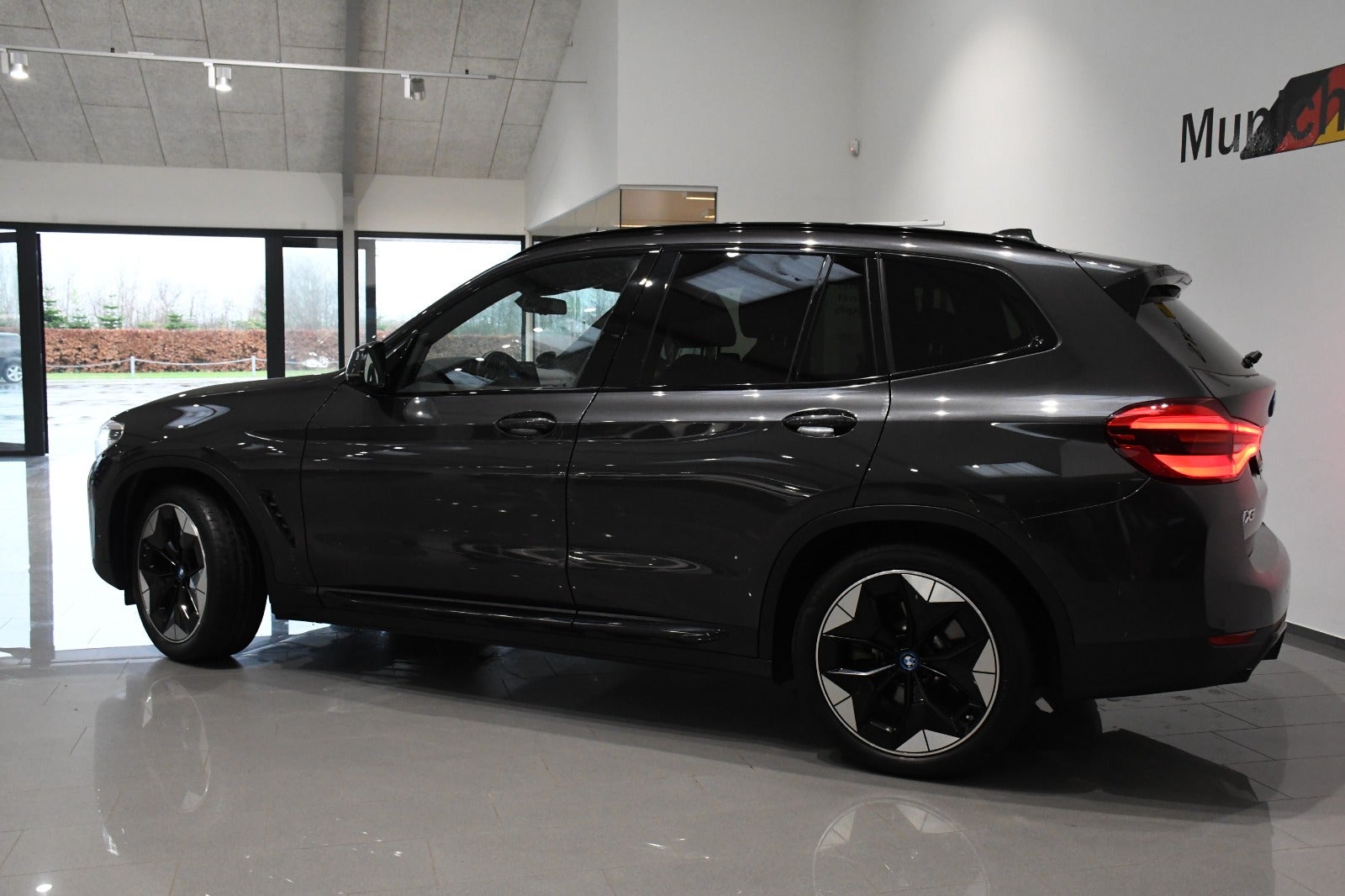 BMW iX3 2021