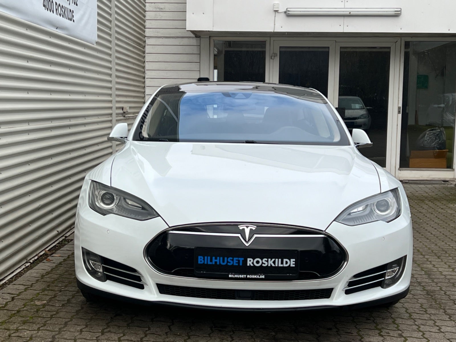 Tesla Model S 2015