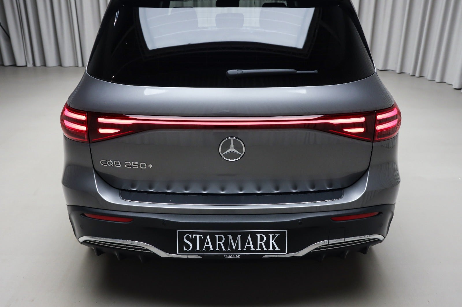 Mercedes-Benz EQB 250+
