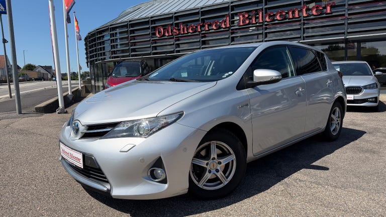 Toyota Auris Hybrid H2 Premium Comfort CVT