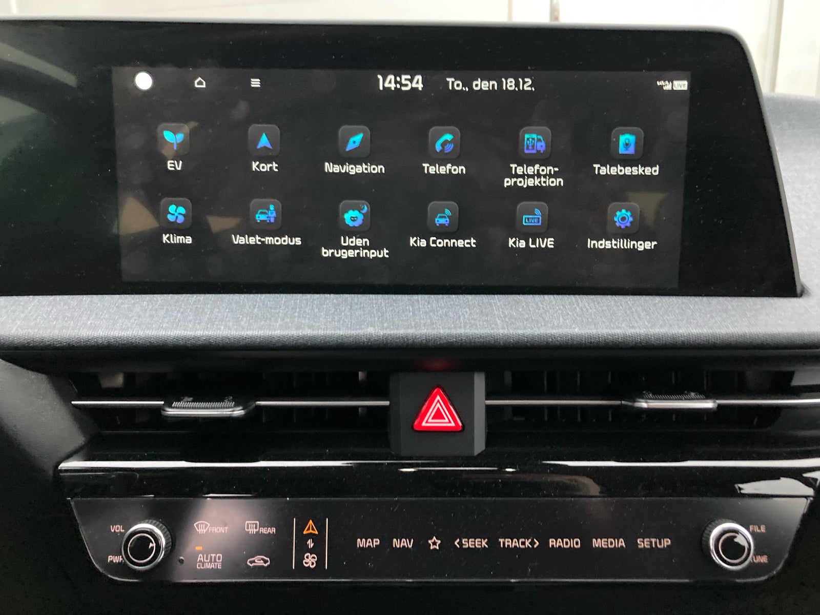 Kia EV6 Long Range Access