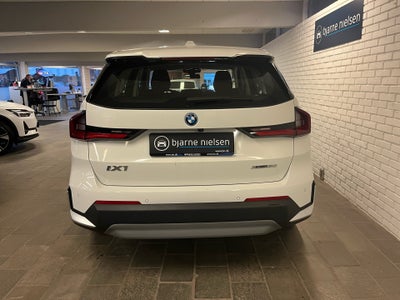 BMW iX1 xDrive30 billede 3