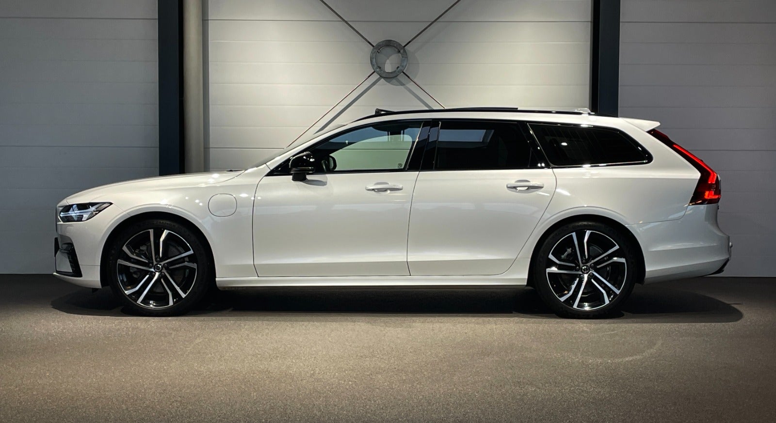 Volvo V90 T6 ReCharge R-Design aut. AWD