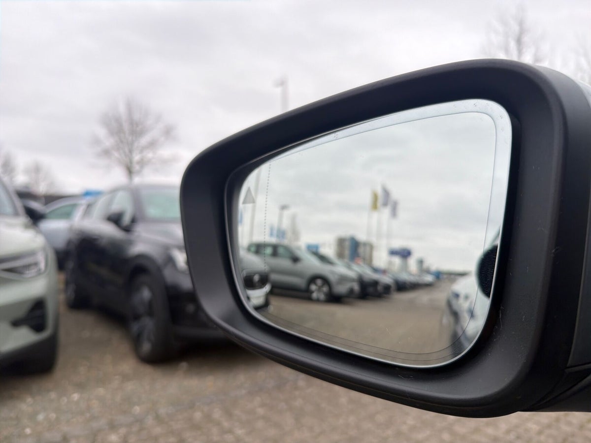 BMW i4 eDrive35 billede 23