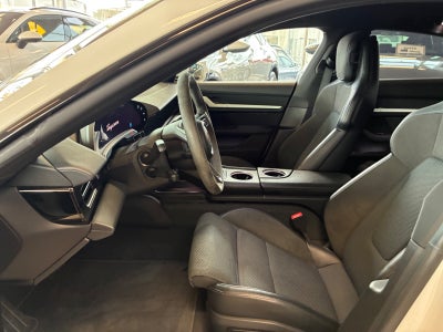 Porsche Taycan 4S Performance+ Cross Turismo