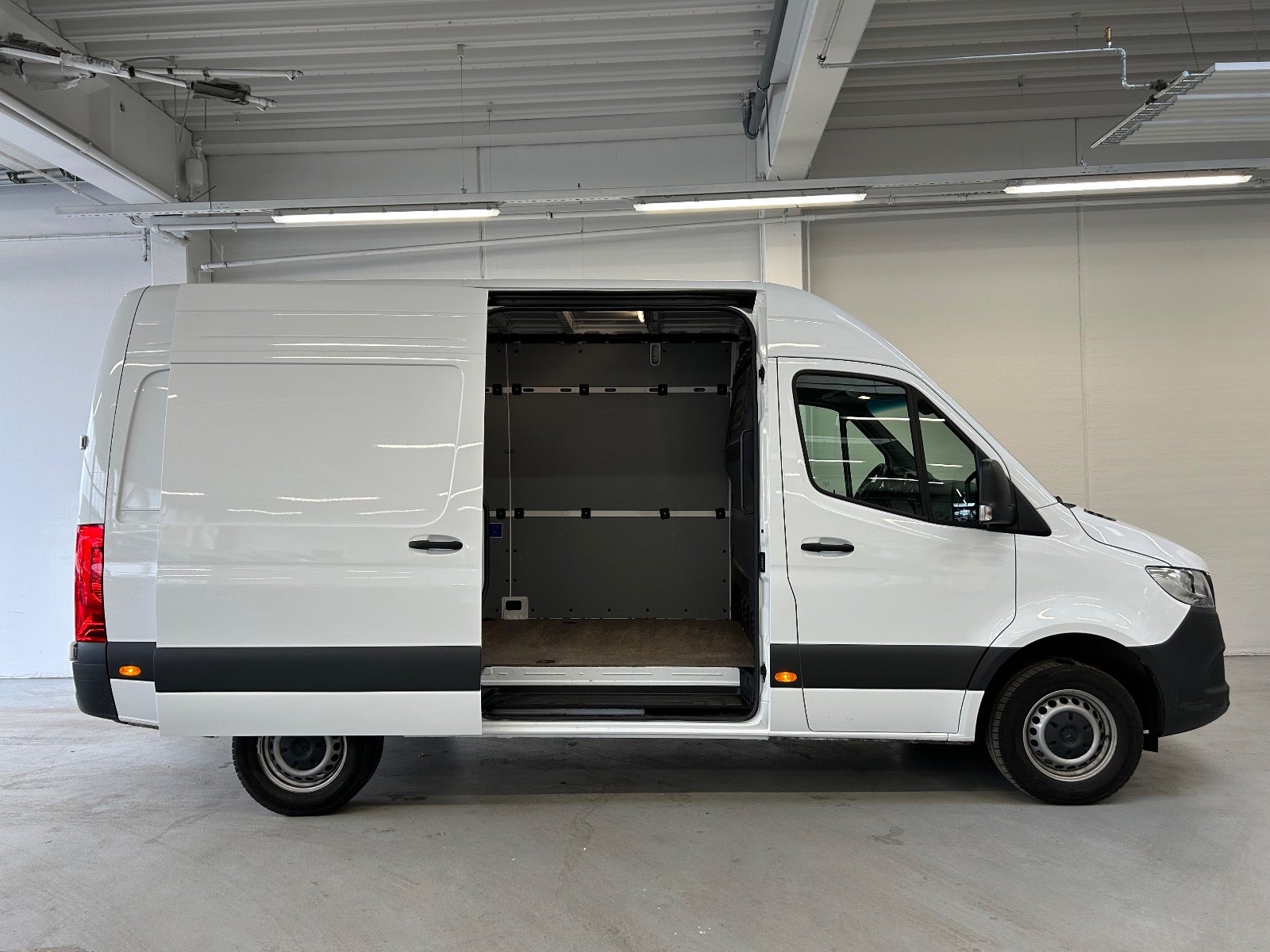 Billede af Mercedes Sprinter 317 2,0 CDi A2 Kassevogn PRO aut. RWD