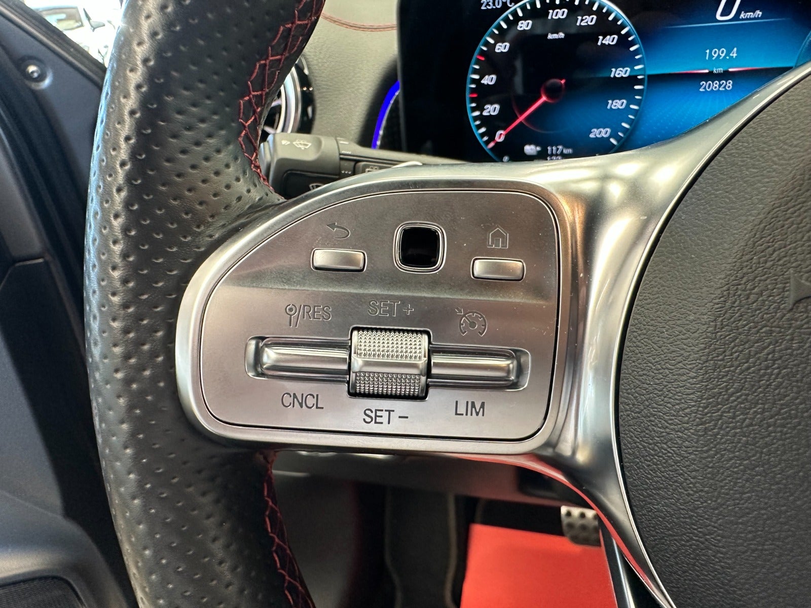 Billede af Mercedes EQB350  AMG Line 4Matic