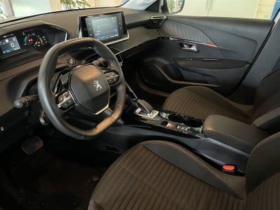 Peugeot e-208 Active Pack generic.image 2