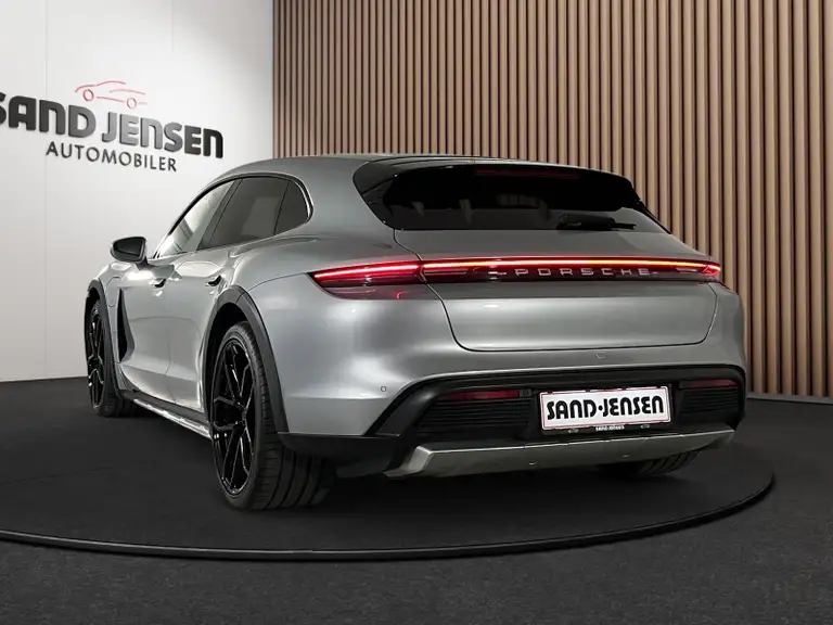 Porsche Taycan 4 Performance+ Cross Turismo