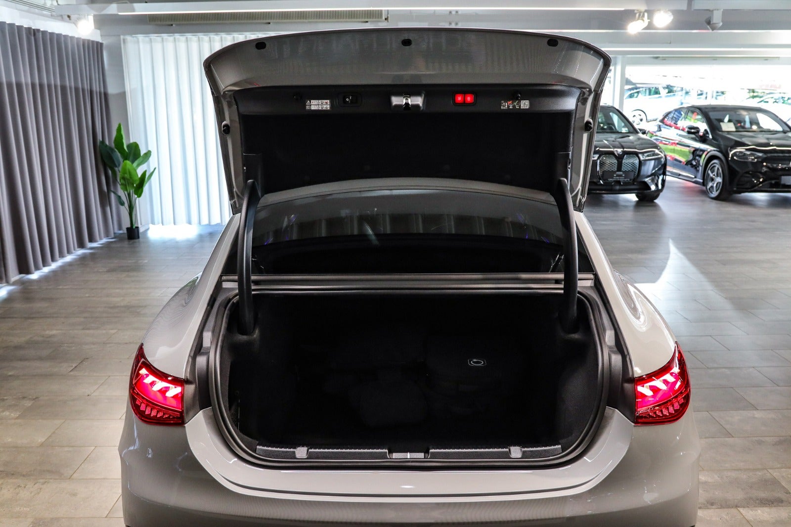 Billede af Mercedes EQE350+  AMG Line