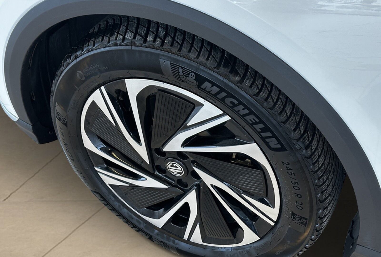 MG MGS6 Luxury Performance AWD