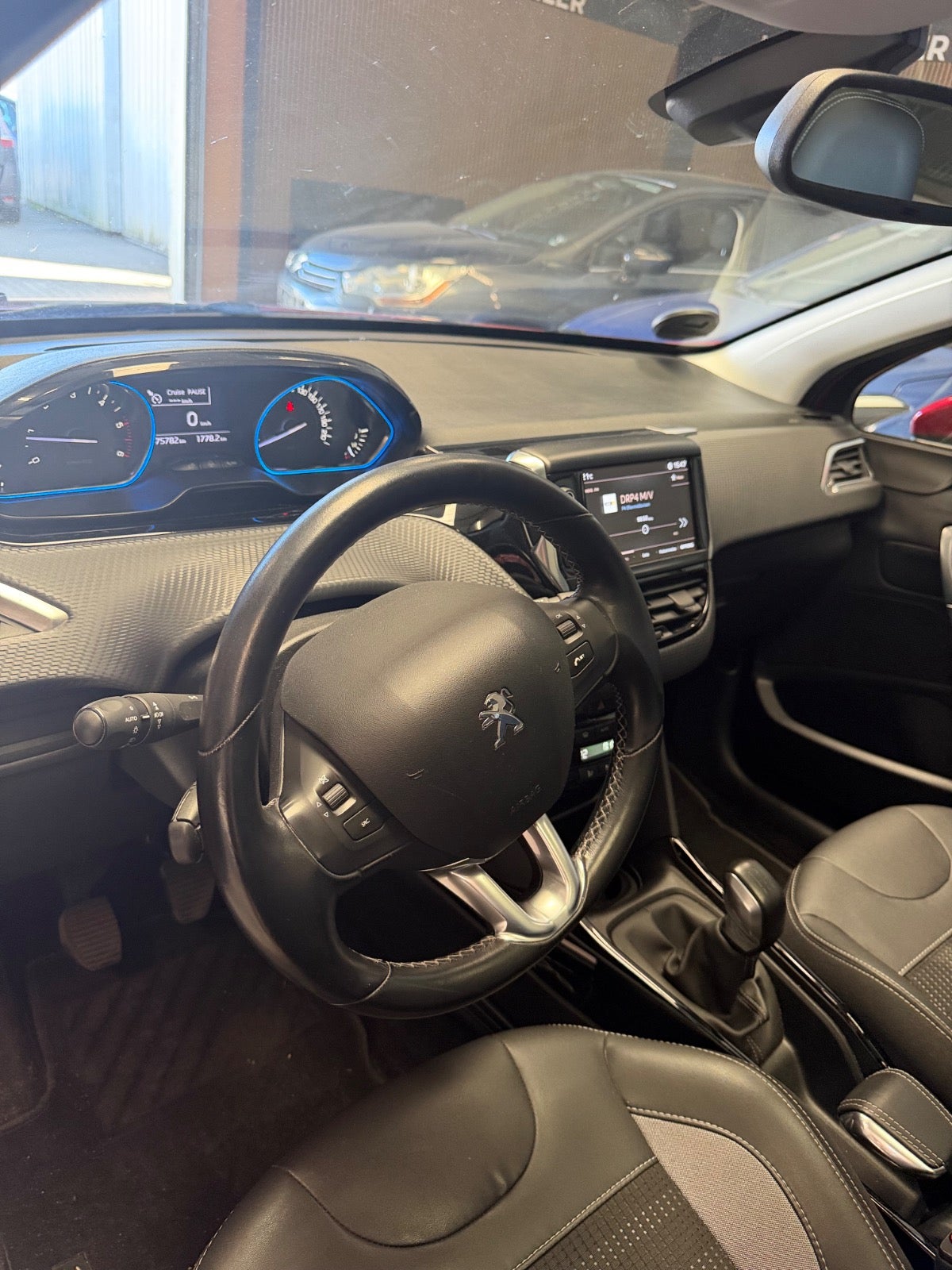 Peugeot 2008 BlueHDi 100 Allure Sky - billede 10