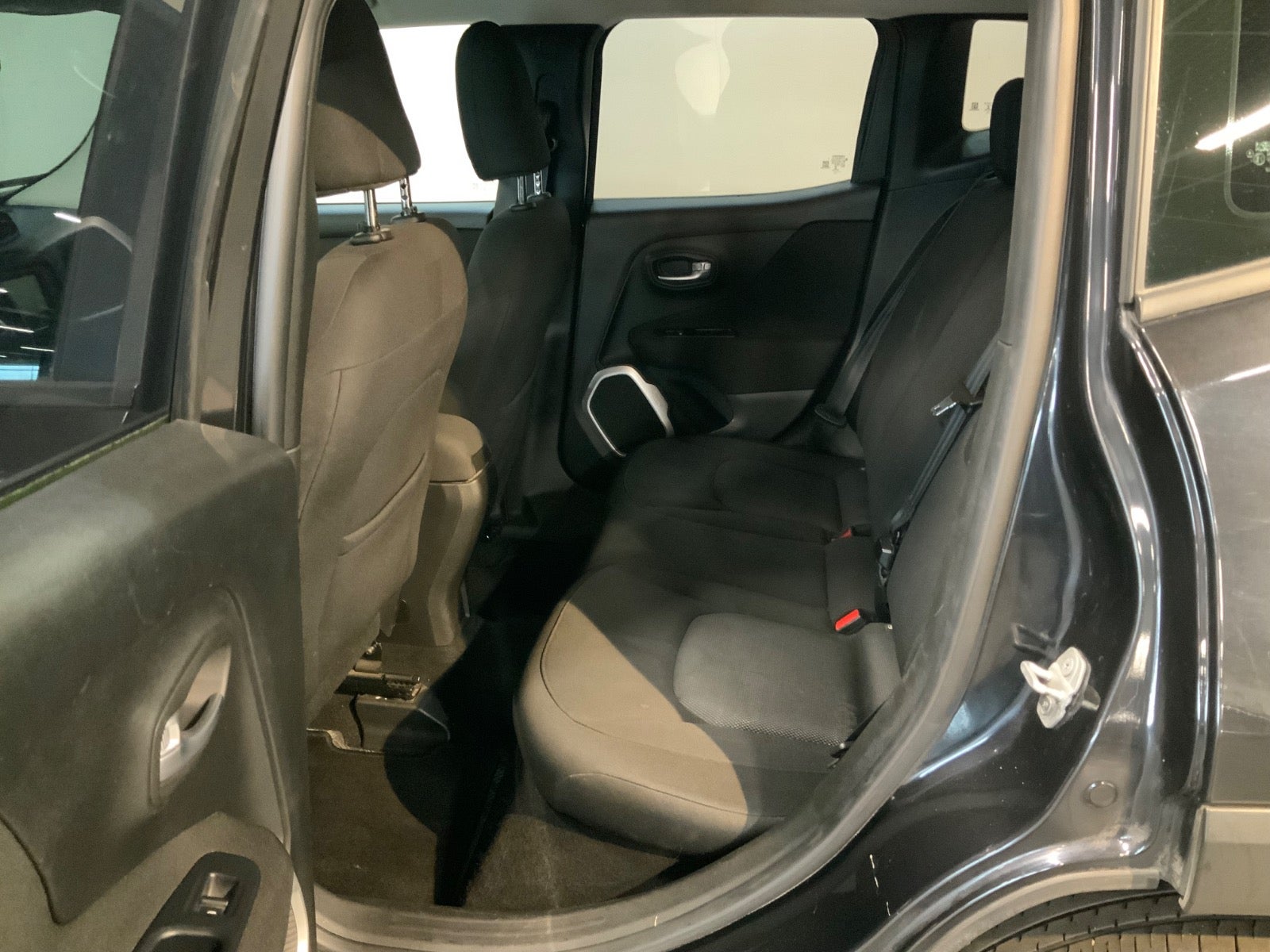 Jeep Renegade (6/8)