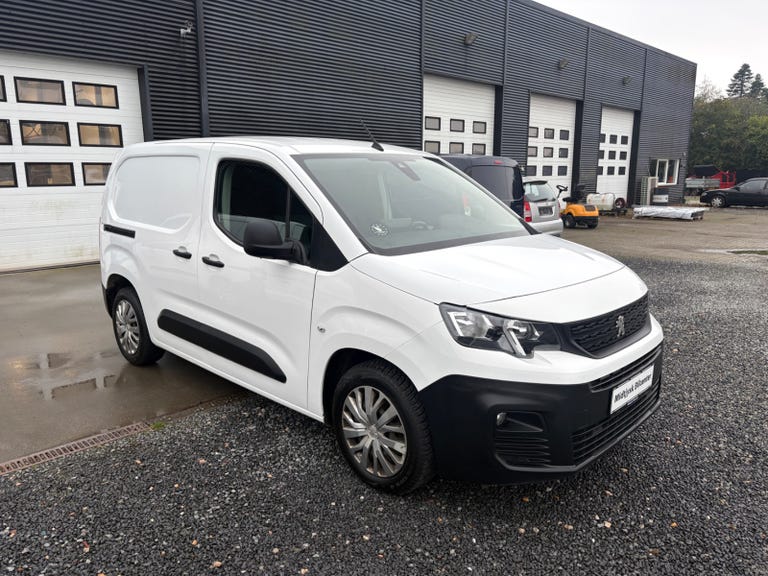 Peugeot Partner BlueHDi 100 L1V1 Plus Van