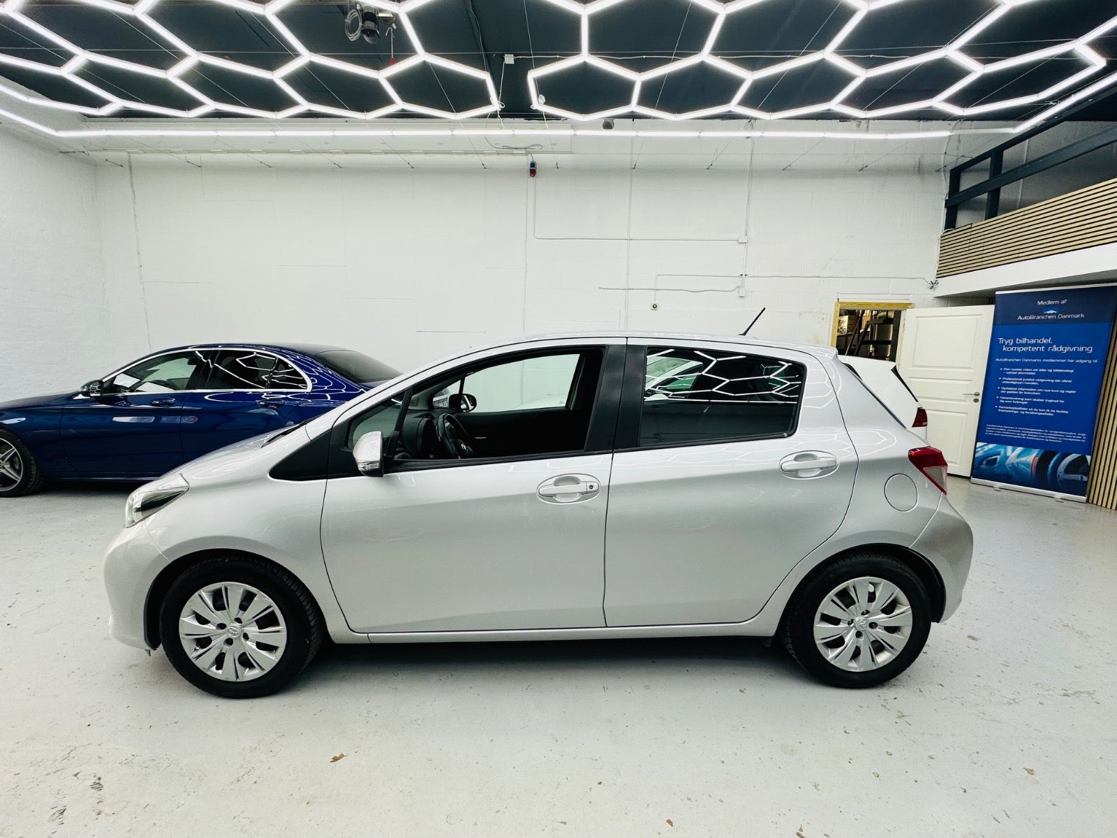 Billede af Toyota Yaris 1,0 VVT-i T2 Touch