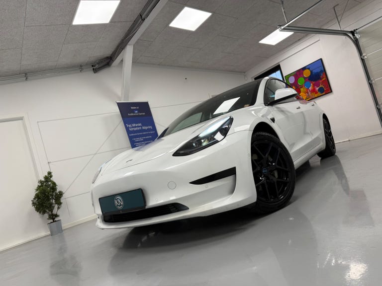 Tesla Model 3 Standard Range+ RWD