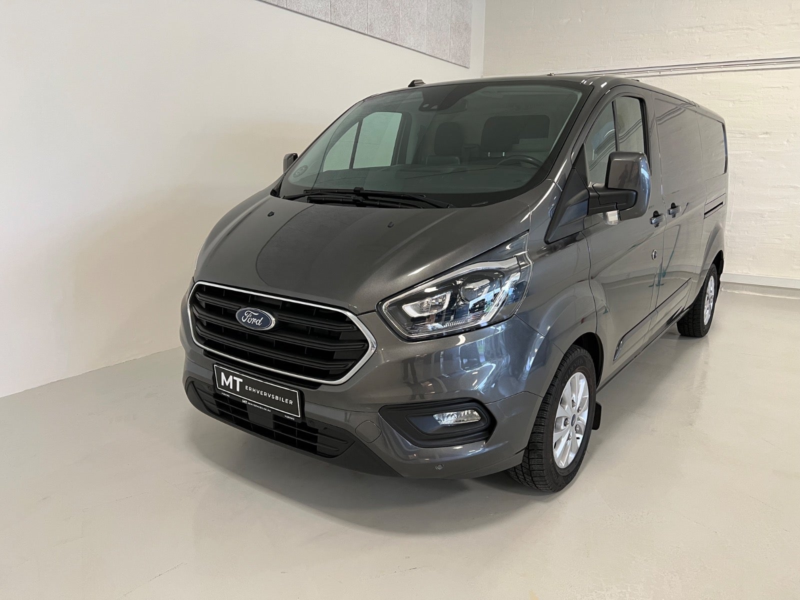 Billede af Ford Transit Custom 320L 2,0 TDCi 170 Limited aut.