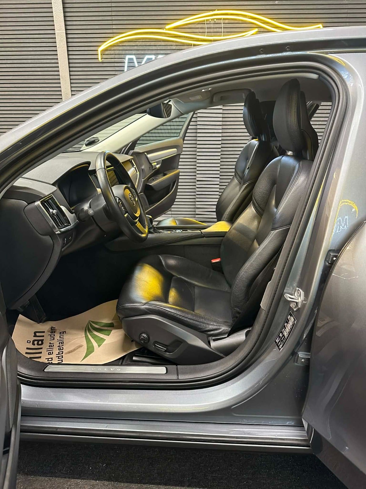 Billede af Volvo S90 2,0 T4 190 Momentum aut.