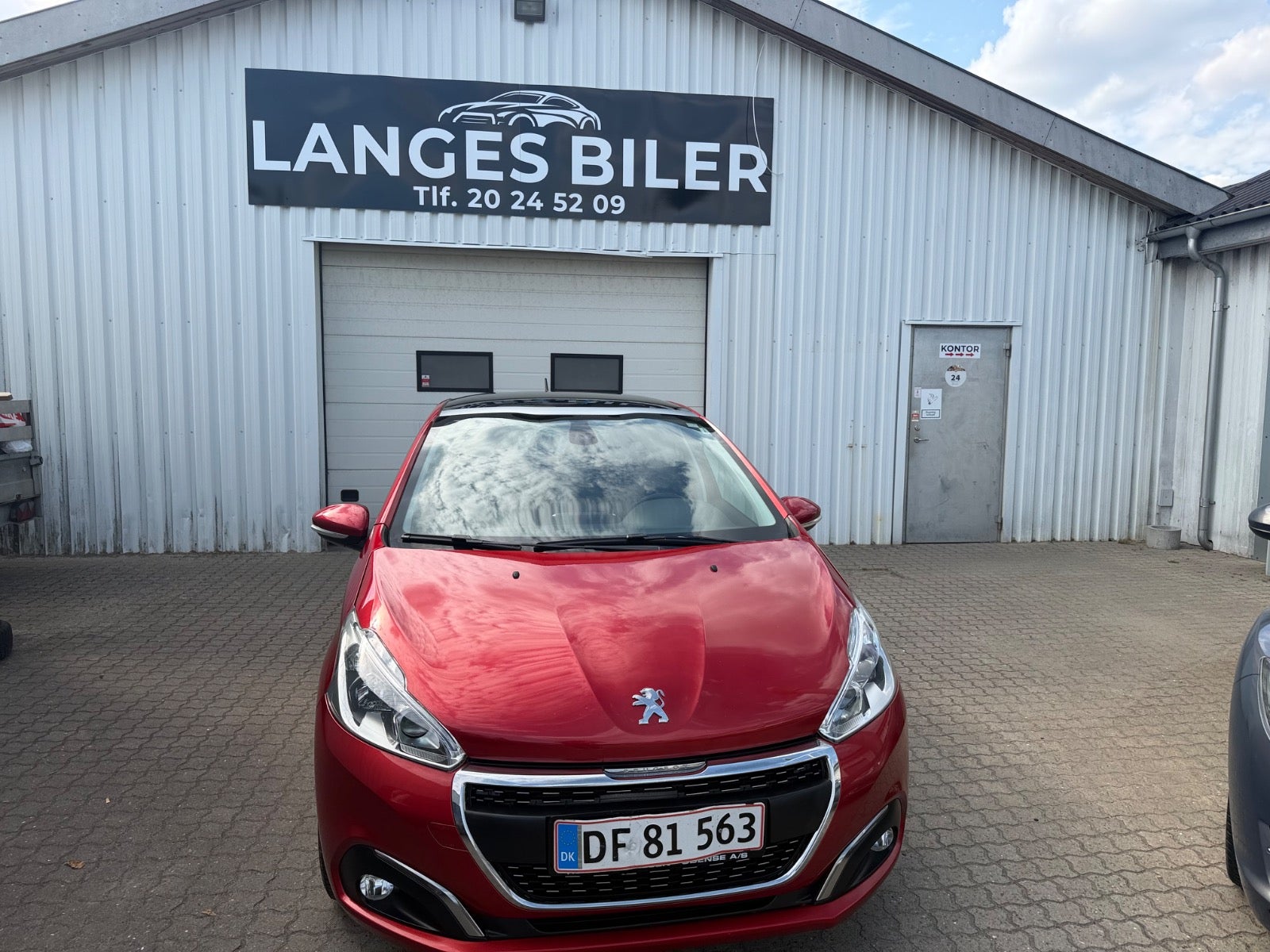 Peugeot 208 BlueHDi 100 Signature Sky - Find den hos Langes Biler i Silkeborg
