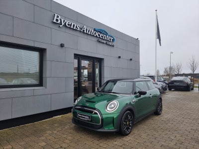 MINI Cooper SE  Camden 3d