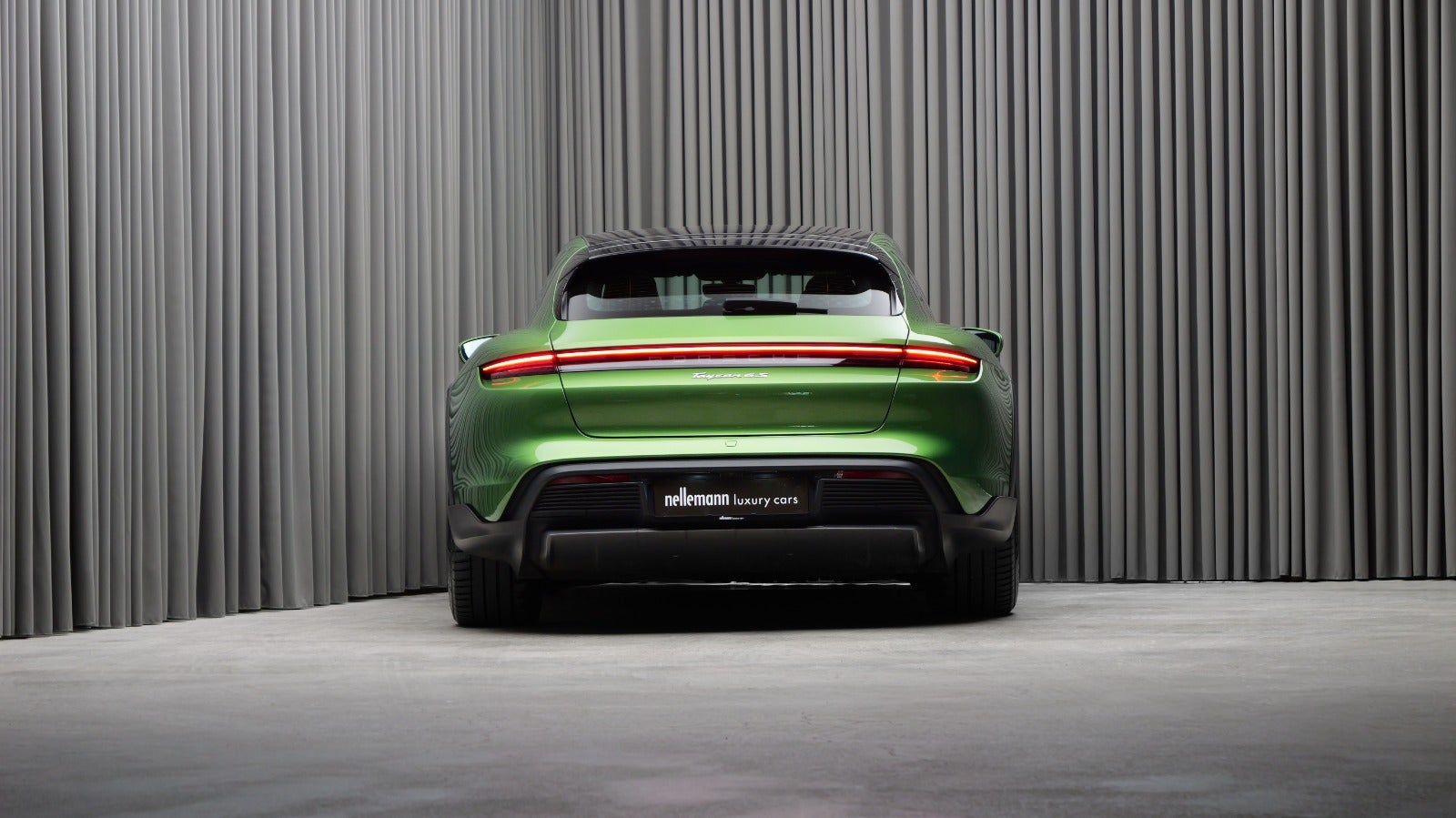 Porsche Taycan 4S Performance+ Cross Turismo