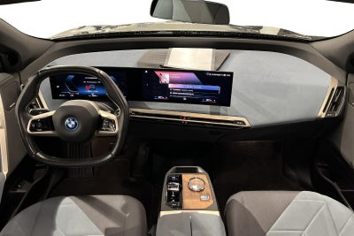 BMW iX xDrive40