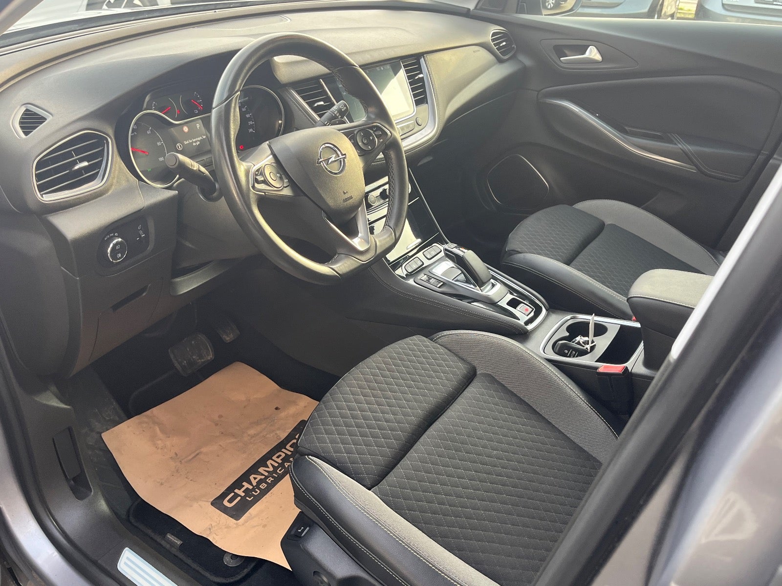 Billede af Opel Grandland X 1,6 Hybrid Ultimate aut.