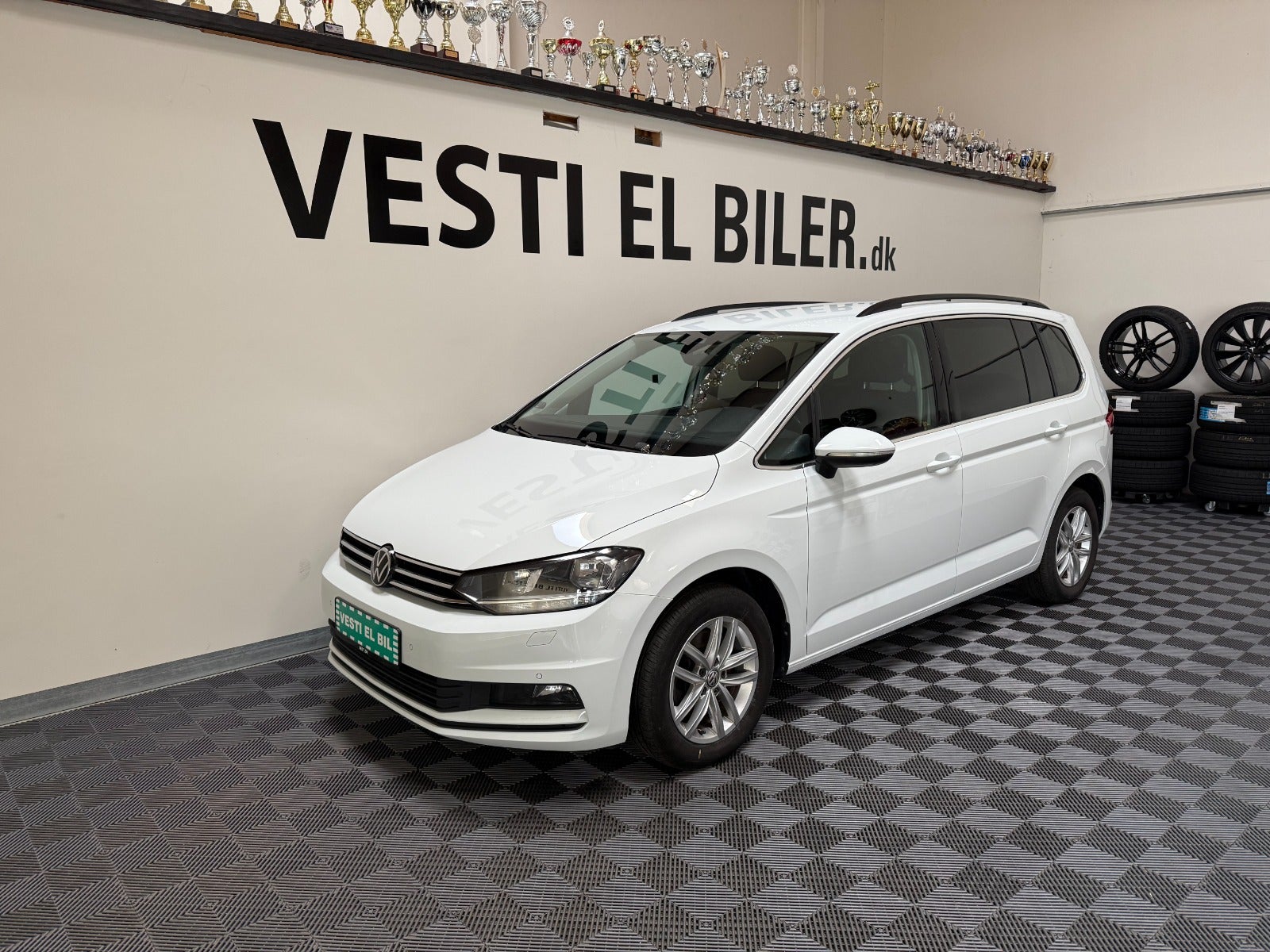 VW Touran TDi 150 Comfortline DSG Van
