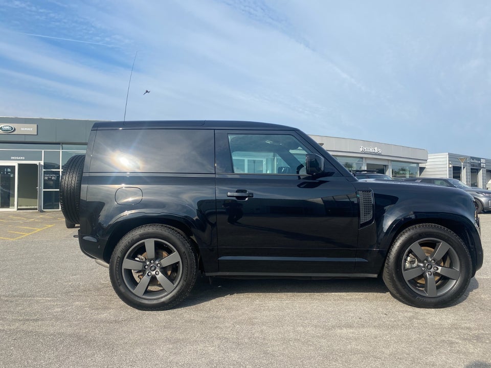 Land Rover Defender 90 3,0 D250 Hard Top X-Dynamic SE aut. Van 2025