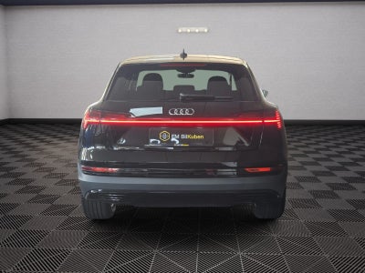 Audi e-tron quattro