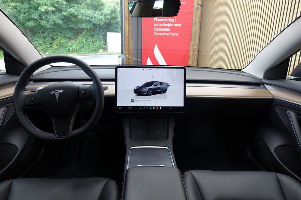 Tesla Model 3, Billede 4