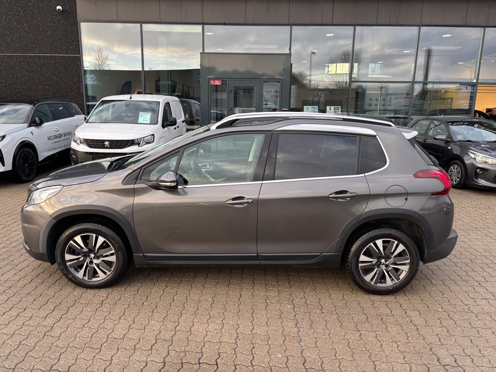 Billede af Peugeot 2008 1,2 e-THP 110 Desire Sky EAT6