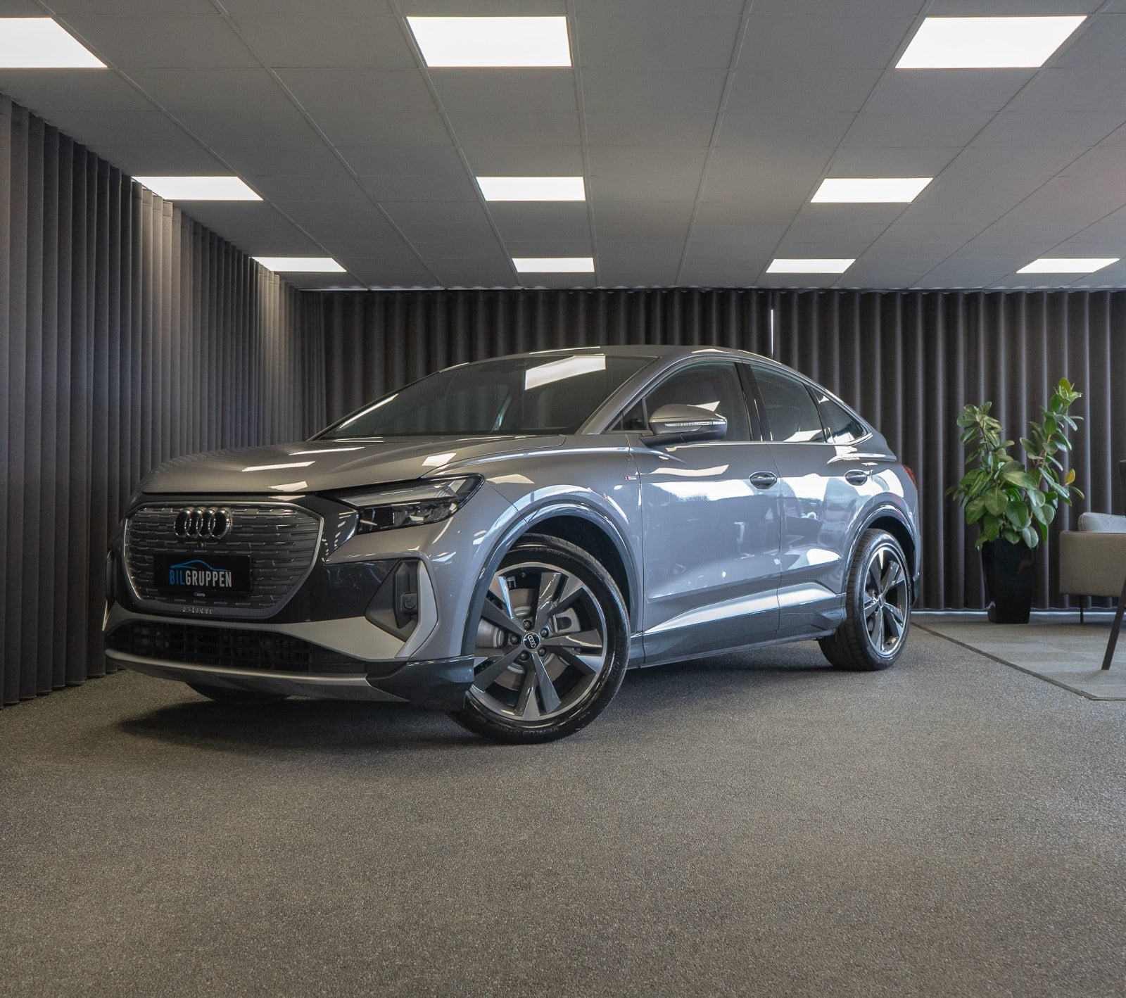 Billede af Audi Q4 e-tron 45 S-line Edition Sportback