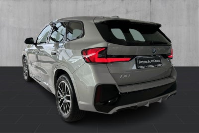 BMW iX1 eDrive20 M-Sport - 2