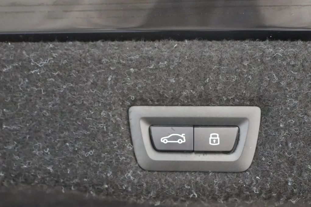 BMW i5 eDrive40 Sport Line