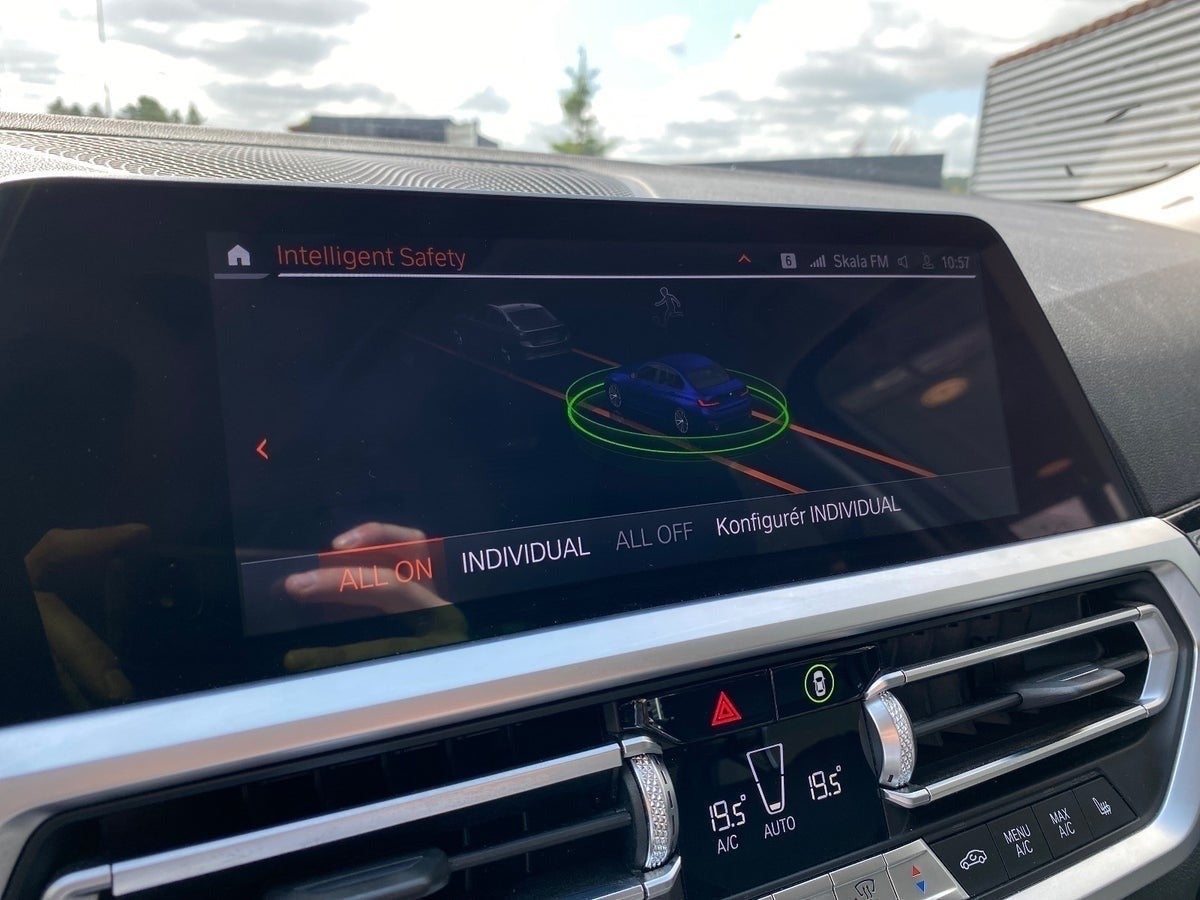 BMW 330e Sport Line aut.