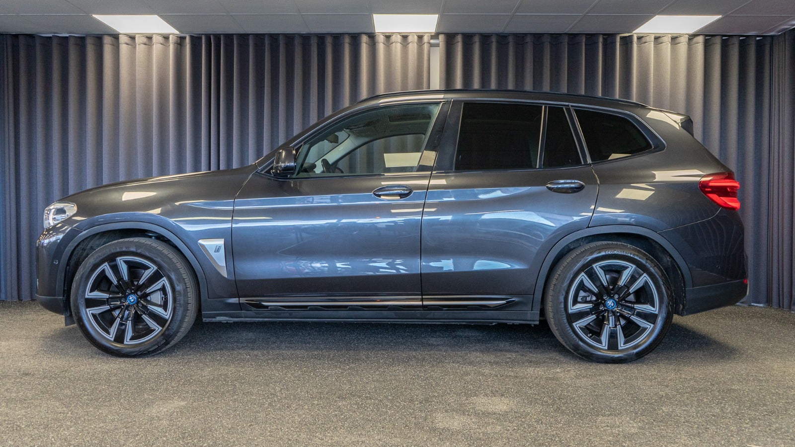 Billede af BMW iX3  Charged