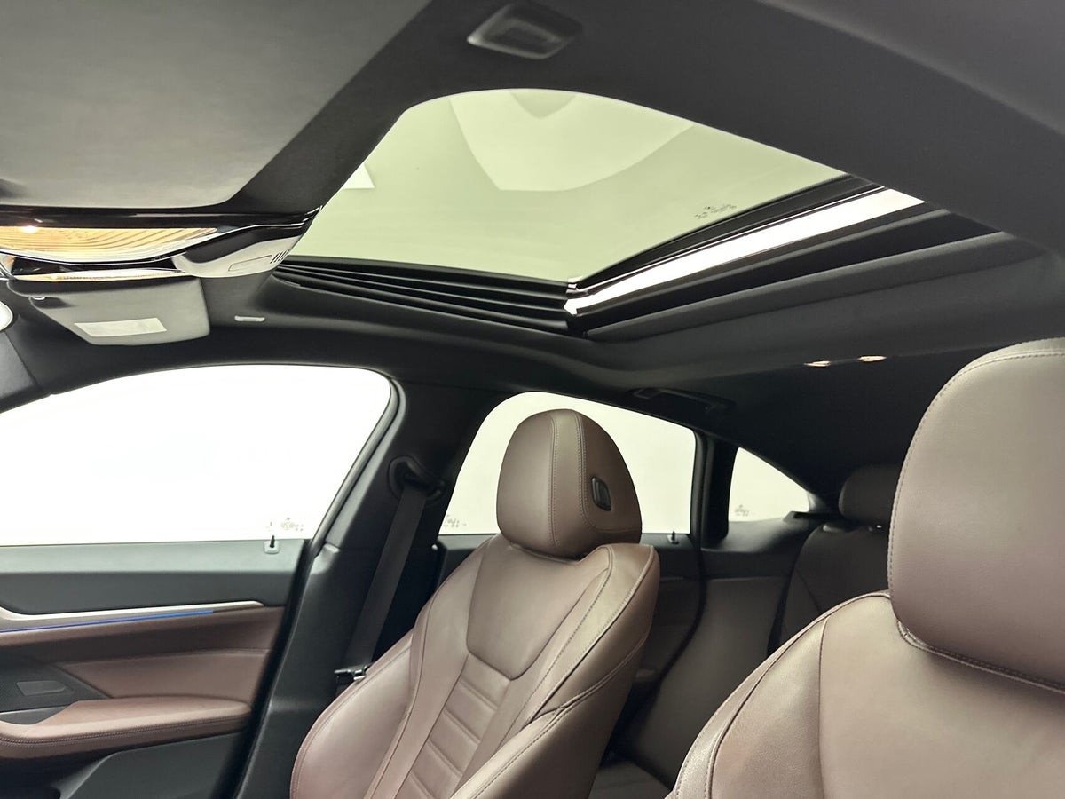 BMW i4 eDrive40 billede 18