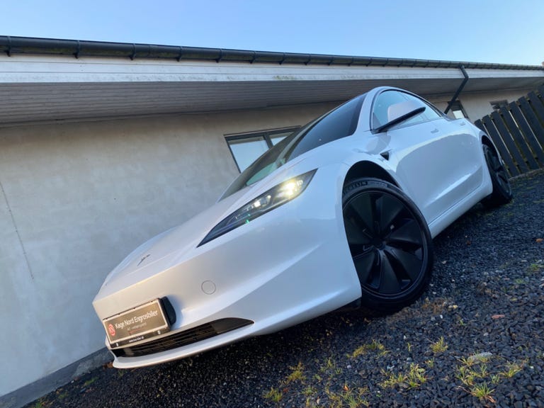 Tesla Model 3 Long Range AWD