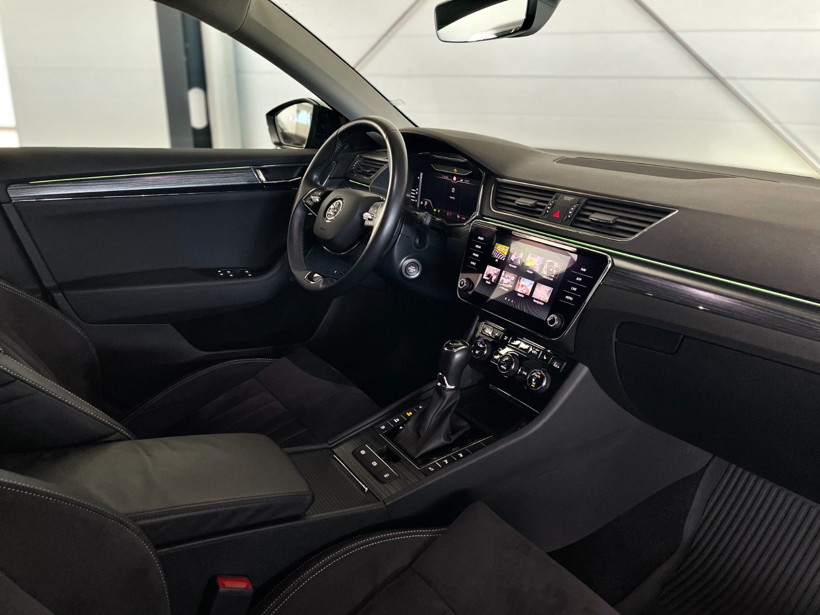 Skoda Superb TSi iV Business Executive Combi DSG